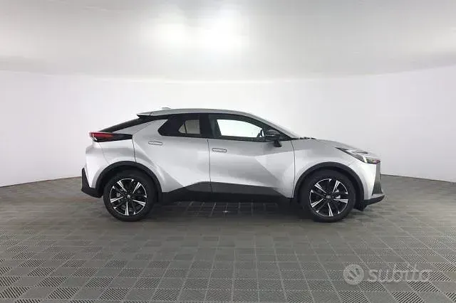 Nuova Toyota C-HR Trend 98 CV (72 kW) 2026 Grigio SUV