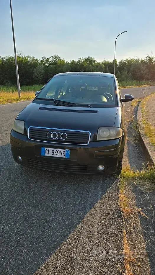 Usata Audi A2 Ambiente 90 CV (66 kW) 2004 Nero Utilitaria