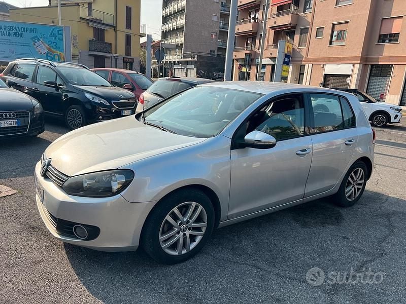Usata VW Golf VI 122 CV (89 kW) 2011 Grigio Utilitaria