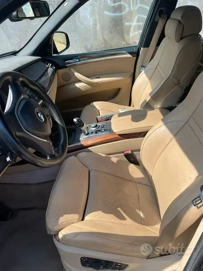 Usata BMW X5 Sport Line 235 CV (172 kW) 2007 Nero SUV