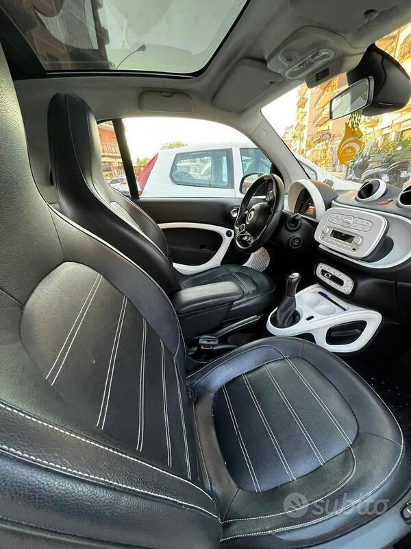 Usato 2015 Smart ForFour 1.0 Benzin 71 CV (10.000 €)