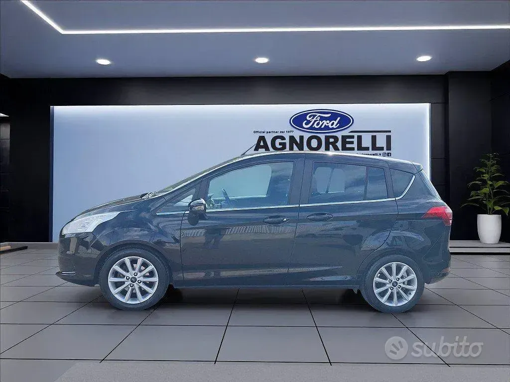Usata Ford B-MAX Titanium 75 CV (55 kW) 2017 Nero Monovolume