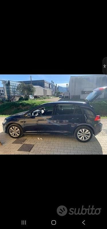 Usata VW Golf VII 110 CV (80 kW) 2015 Blu Berlina