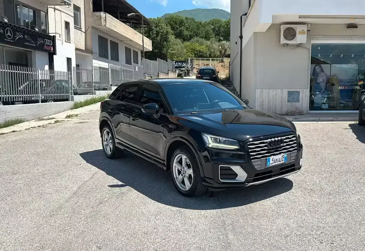 Usata Audi Q2 Ambiente 116 CV (85 kW) 2018 Nero SUV