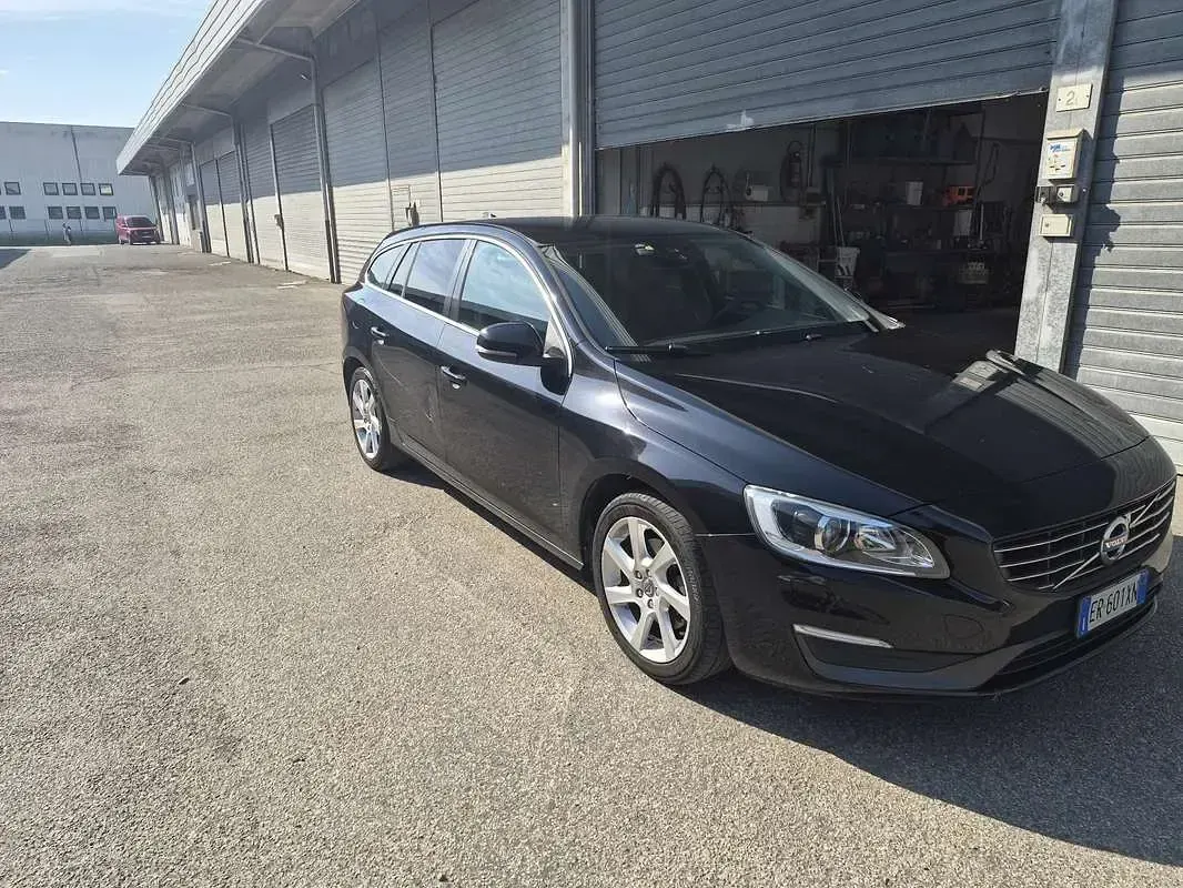 Usata Volvo V60 Momentum 163 CV (119 kW) 2013 Station wagon
