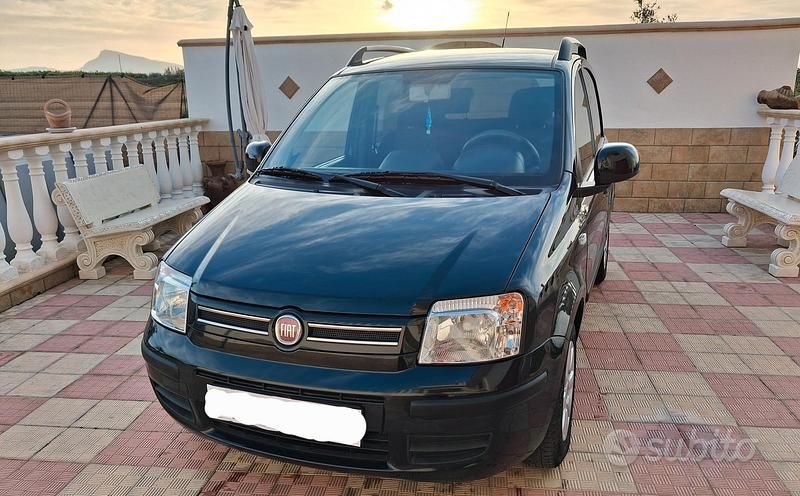 Nero Usata 2011 Fiat Panda Berlina | 4490 € (Ottimo prezzo) - Immagine 1/4