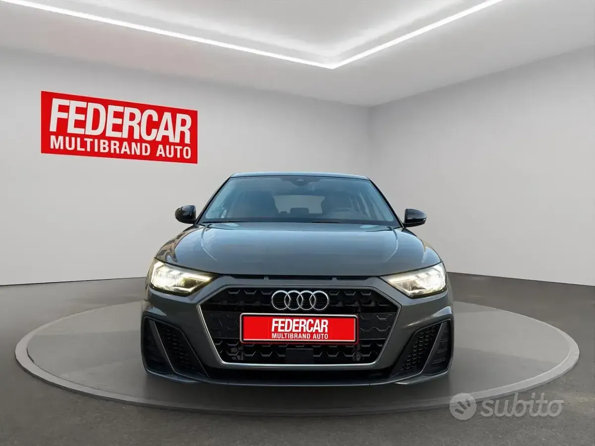 Usata Audi A1 116 CV (85 kW) 2025 Grigio SUV
