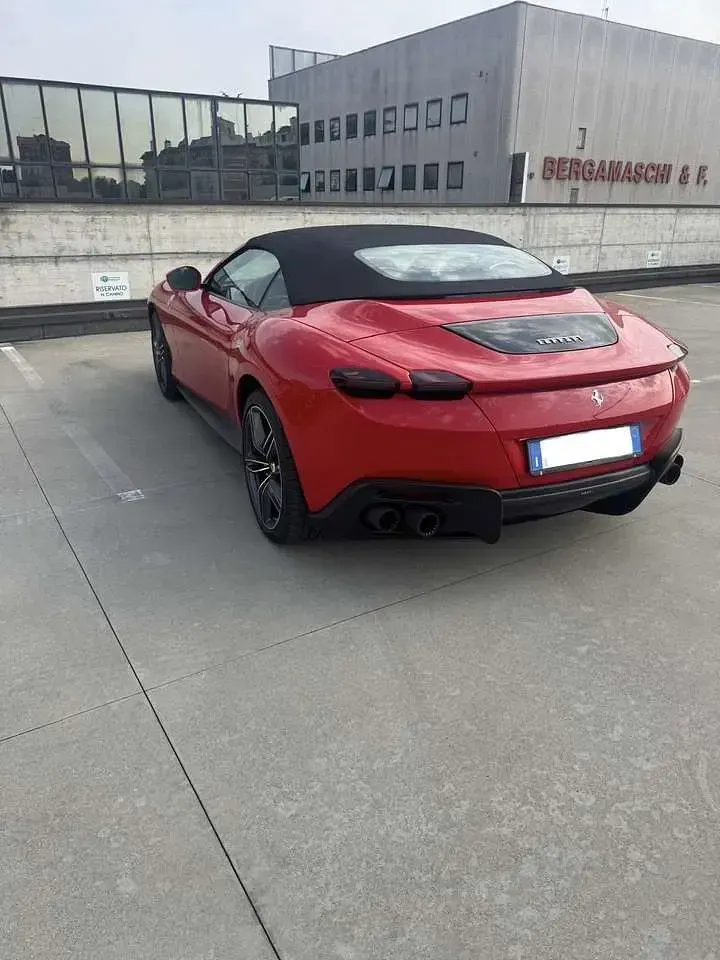 Nuova Ferrari Roma 620 CV (456 kW) 2026 Rosso Coupé