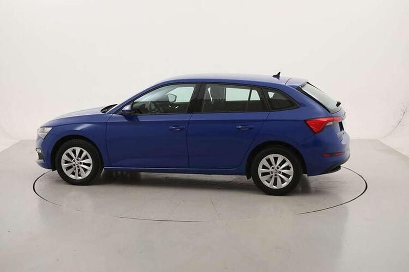 Usata Skoda Scala Ambition 95 CV (69 kW) 2023 Blu Utilitaria