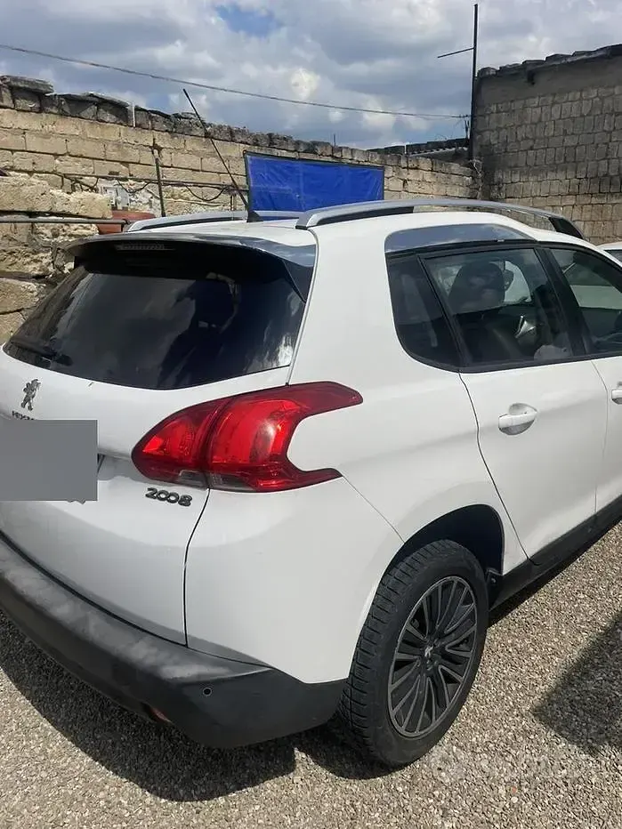 Usata Peugeot 2008 82 CV (60 kW) 2013 Bianco SUV