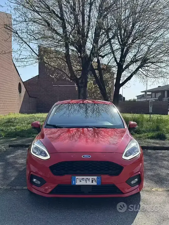 Usata Ford Fiesta ST-Line 100 CV (73 kW) 2019 Rosso Utilitaria