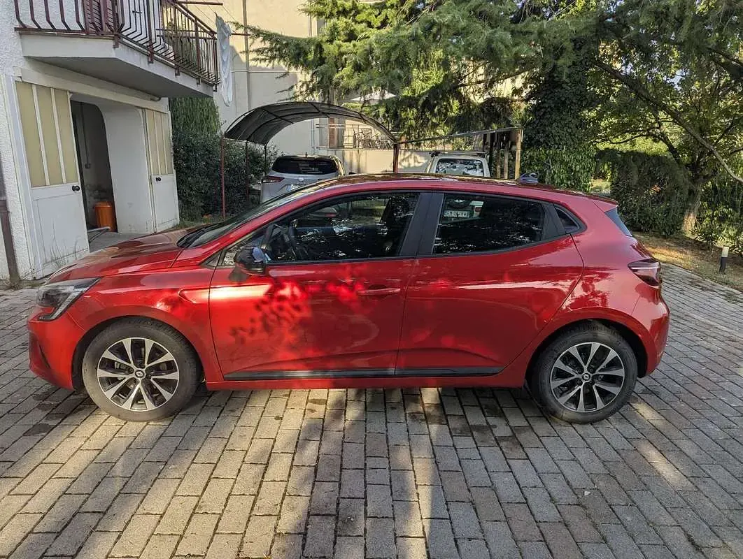 Usata Renault Clio V 101 CV (74 kW) 2023 Rosso Berlina