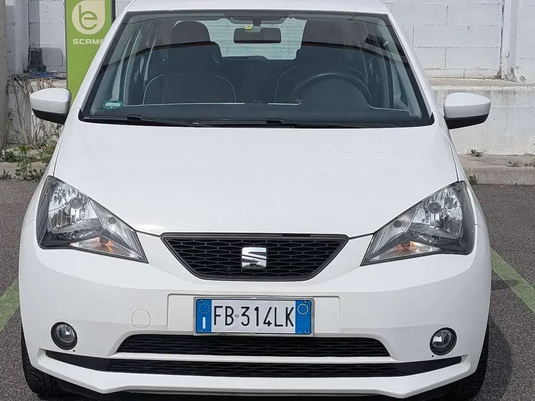 Usata Seat Mii Chic 68 CV (50 kW) 2015 Bianco Utilitaria