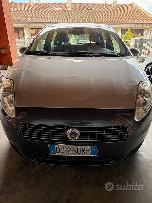Usata Fiat Punto 75 CV (55 kW) 2007 Grigio Utilitaria