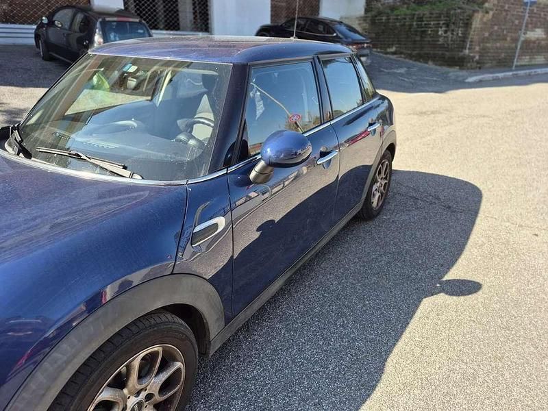 Begagnad Mini ONE Hype 102 HK (75 kW) 2017 Halvkombi