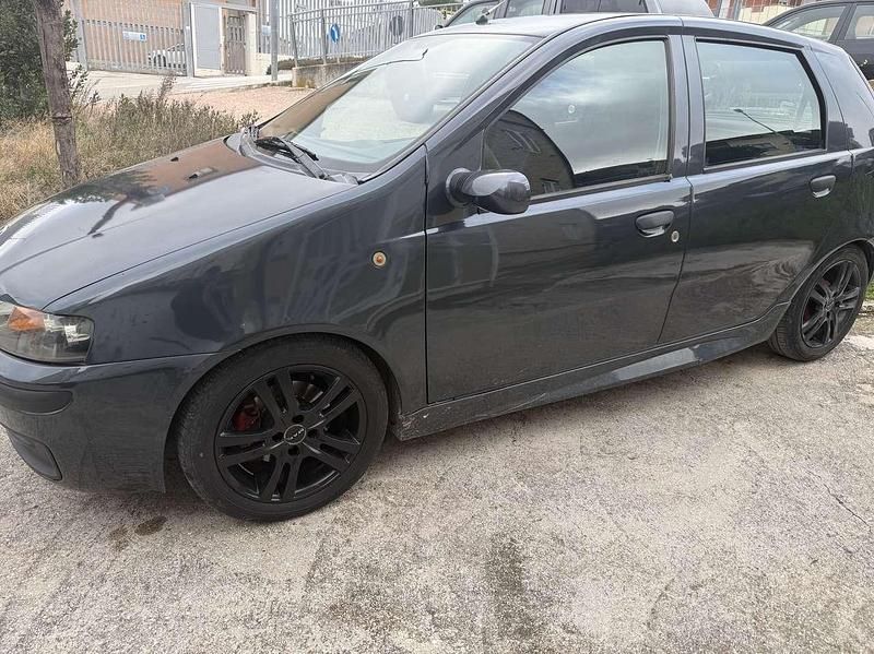 Usata Fiat Punto 80 CV (58 kW) 2001 Other Utilitaria