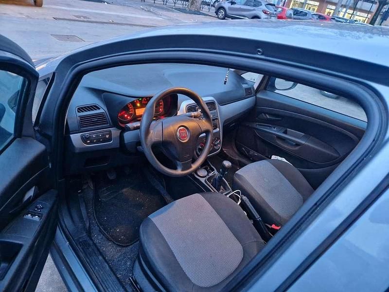 Usata Fiat Punto Lounge 77 CV (56 kW) 2013 Utilitaria