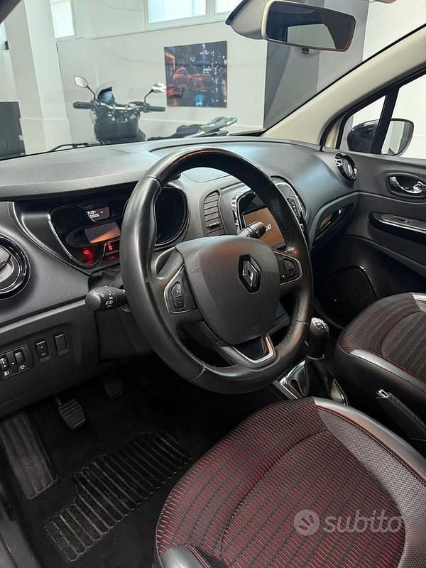 Usata Renault Captur 90 CV (66 kW) 2017 SUV