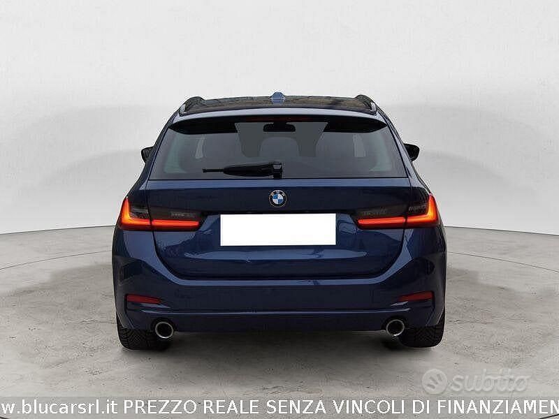 Usata BMW 316 122 CV (89 kW) 2023 Blu Station wagon