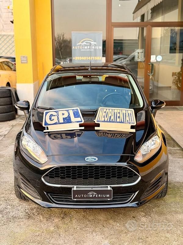 Usata Ford Fiesta Business Edition 97 CV (71 kW) 2017 Nero Berlina