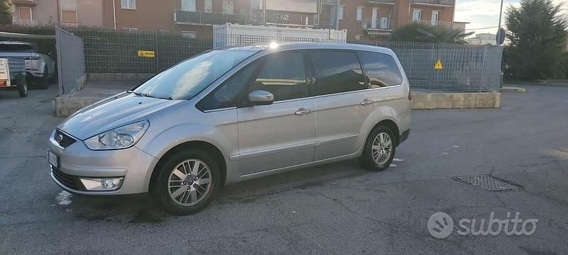 Usata 2007 Ford Galaxy Monovolume | 3000 € - Immagine 1/4