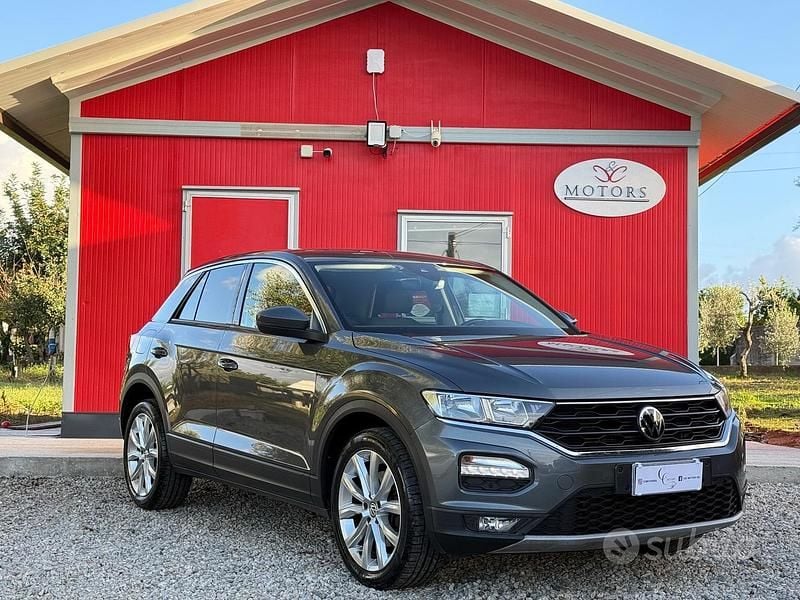 Usata VW T-Roc Advance 150 CV (110 kW) 2021 Grigio SUV