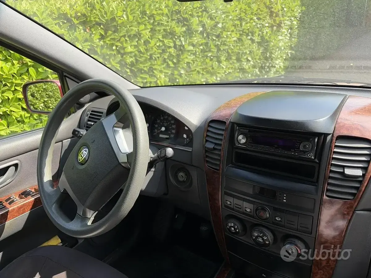 Usata Kia Sorento 140 CV (102 kW) 2003 Rosso SUV