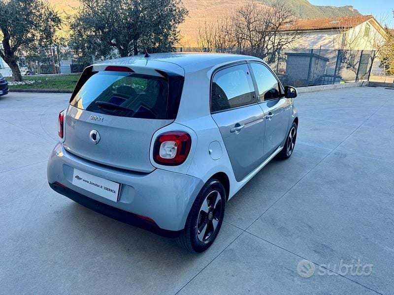 Usata Smart ForFour Electric Drive Passion 41 kW (56 CV) 2021 Grigio Berlina