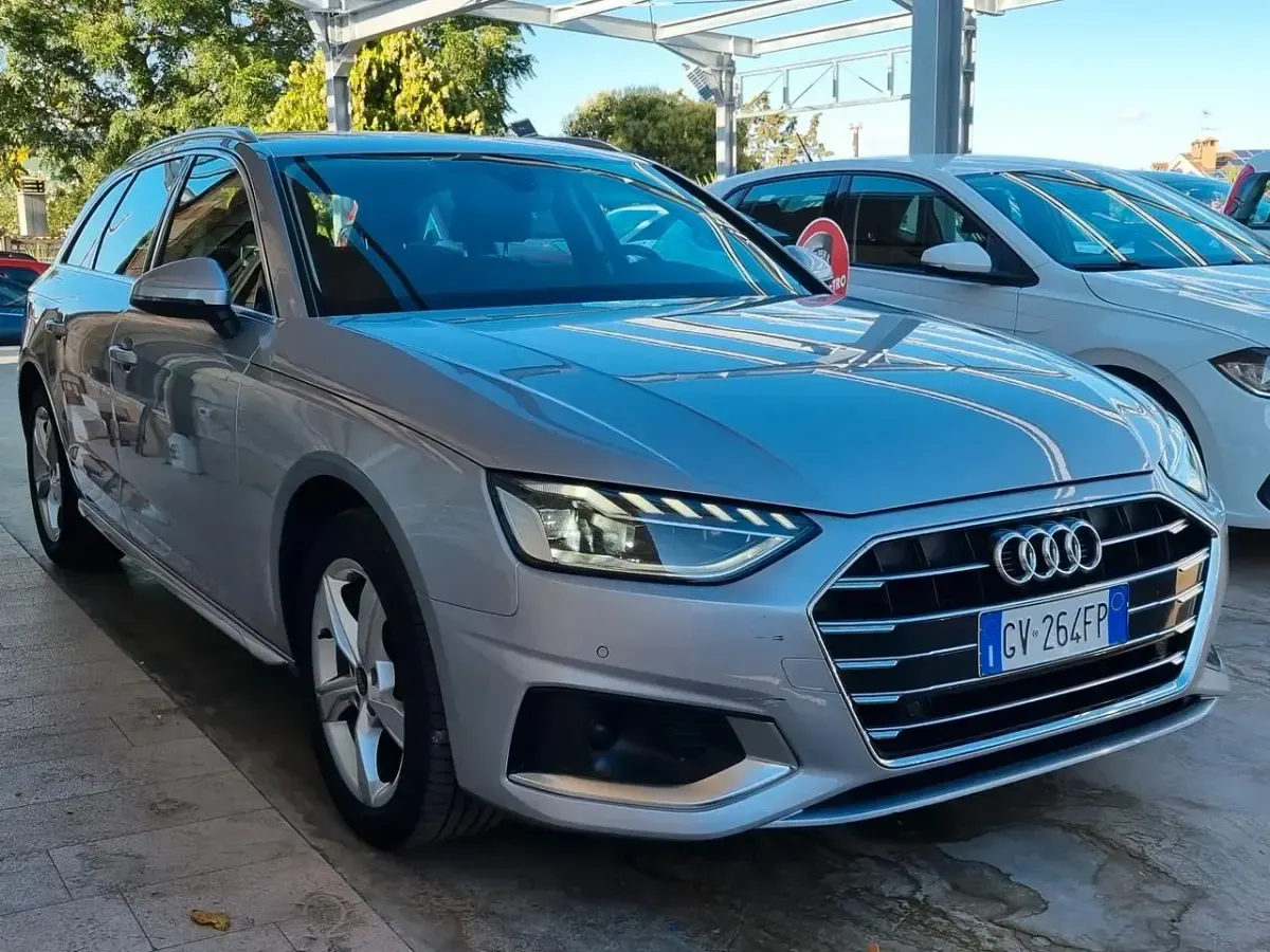 Usata Audi A4 Advanced 163 CV (119 kW) 2024 Grigio Station wagon