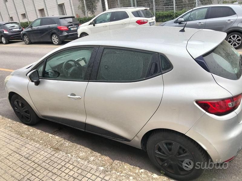 Usata Renault Clio IV 75 CV (55 kW) 2015 Grigio Utilitaria