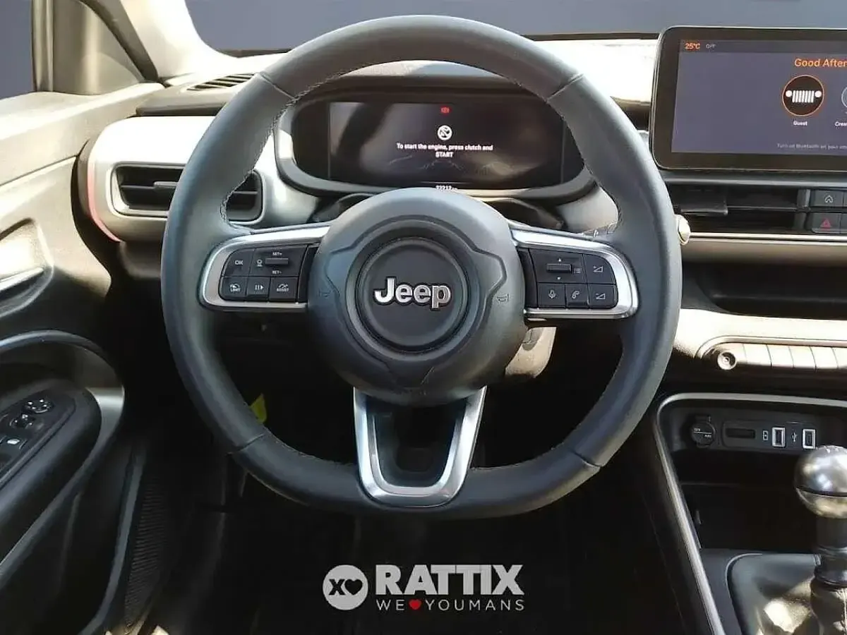 Usata Jeep Avenger Summit 101 CV (74 kW) 2025 Grigio SUV