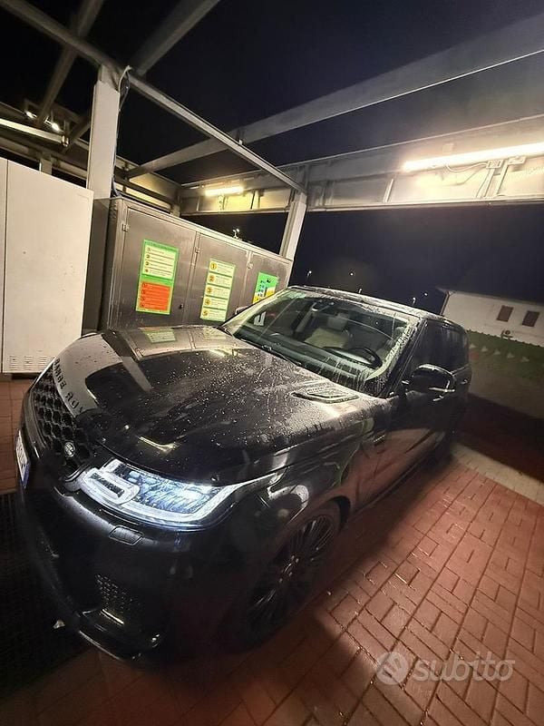 Usata Land Rover Range Rover Sport 249 CV (183 kW) 2021 Nero SUV