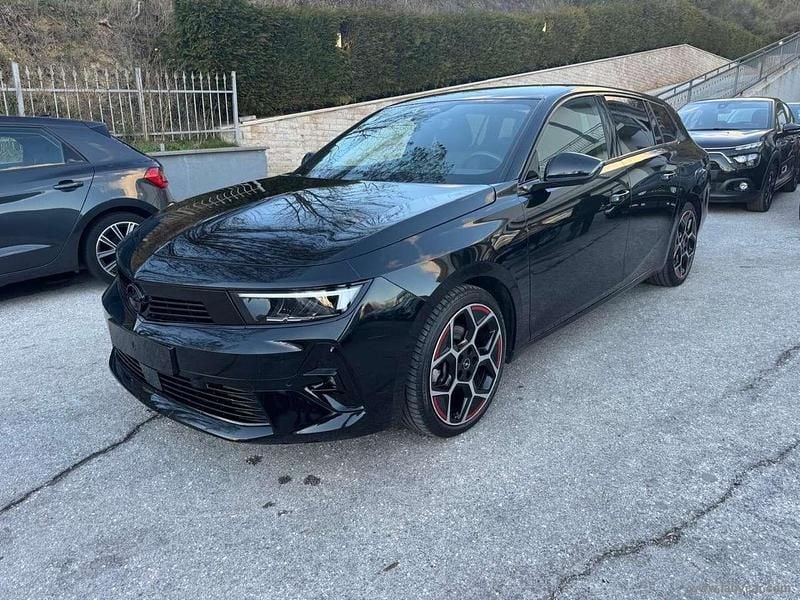 Usata Opel Astra 131 CV (96 kW) 2024 Nero Station wagon