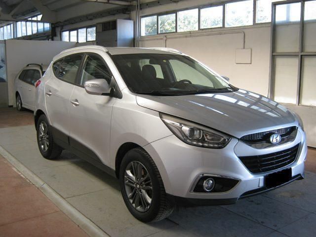 Usata Hyundai ix35 Xpossible 115 CV (84 kW) 2015 Argento SUV
