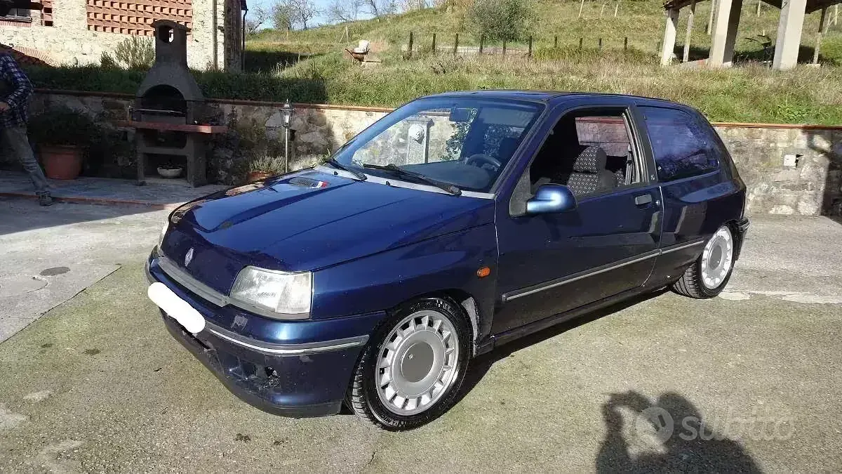 Occasion Renault Clio 137 PK (100 kW) 1991 Blauw Hatchback