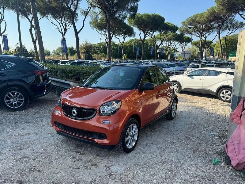 Usata Smart ForFour 71 CV (52 kW) 2019 Arancione Utilitaria