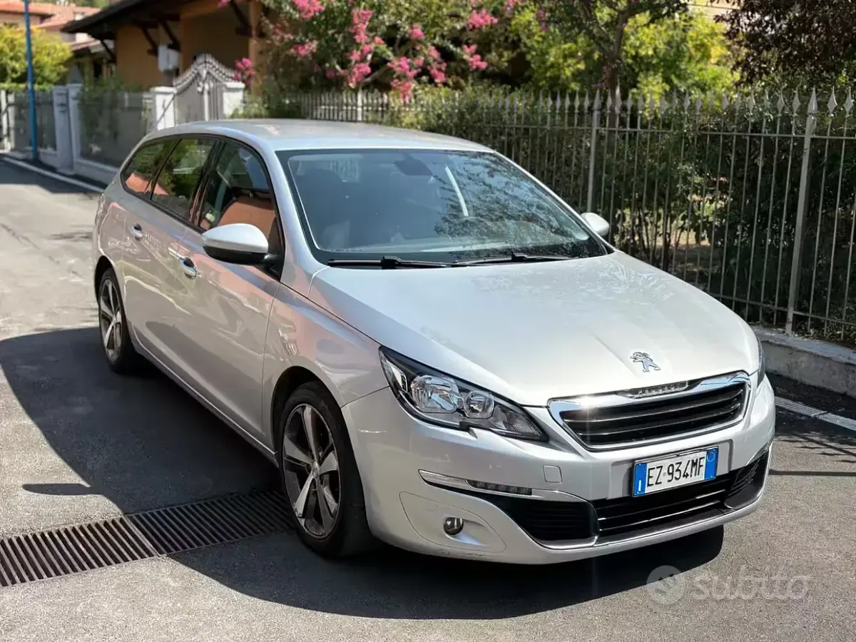 Usata Peugeot 308 GT-line 120 CV (88 kW) 2015 Grigio Station wagon