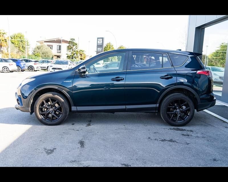 Usata Toyota RAV4 Hybrid Lounge 197 CV (144 kW) 2018 Blu zanzibar SUV