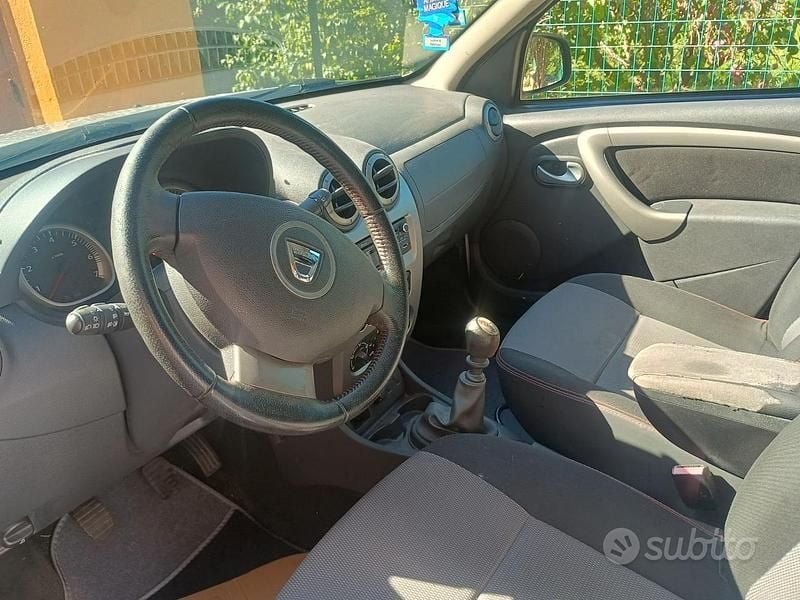 Usata Dacia Duster 115 CV (84 kW) 2013 Grigio SUV