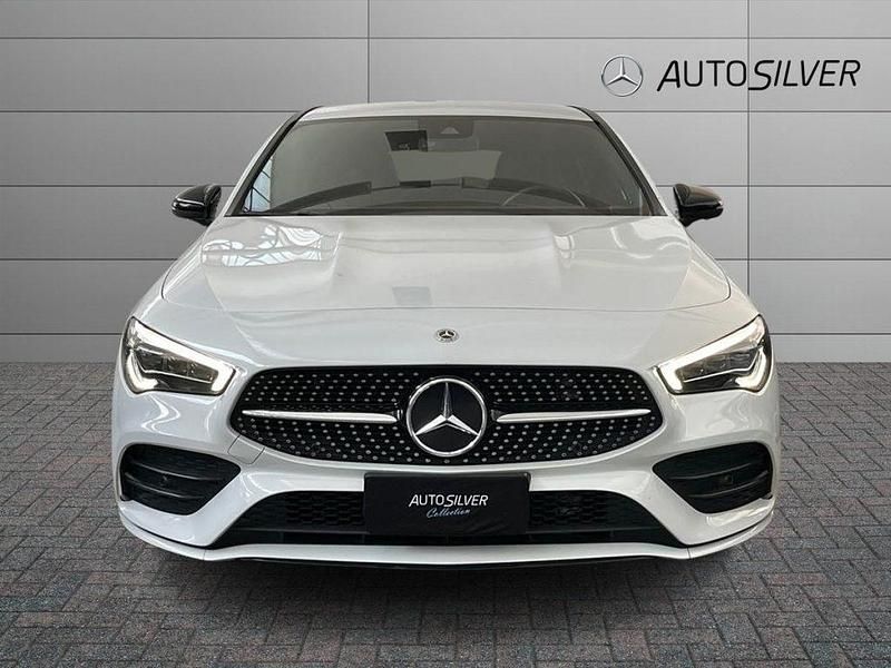 Usata Mercedes CLA200 Shooting Brake Premium 150 CV (110 kW) 2023 Bianco / pastello Station wagon