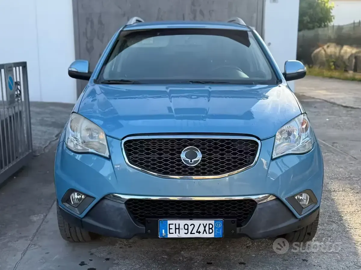 Usata SsangYong Korando 175 CV (128 kW) 2011 Blu SUV