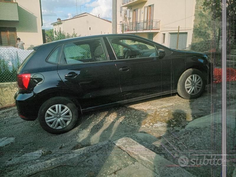 Usata VW Polo 90 CV (66 kW) 2015 Nero Utilitaria