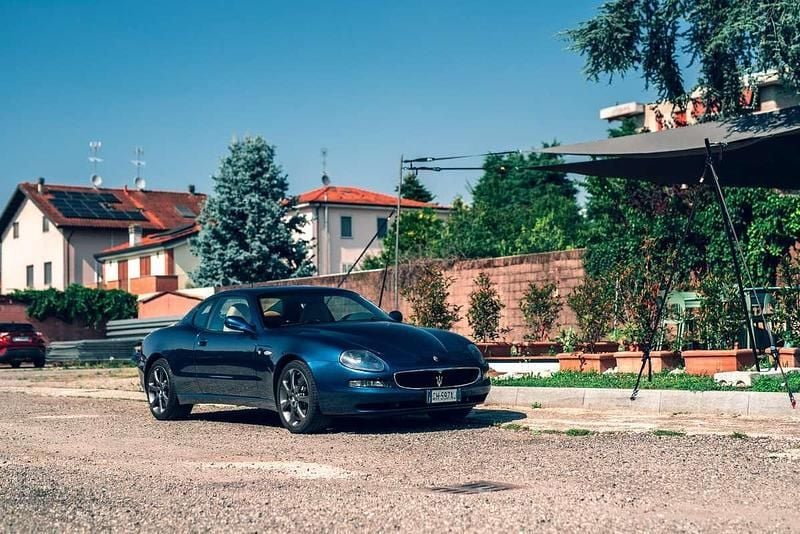 Blu/azzurro Usata 2003 Maserati Coupé Coupé | 33.500 € (Buon prezzo) - Immagine 1/4