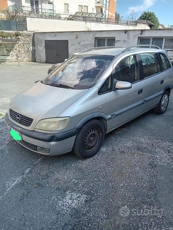 Usata Opel Zafira 2001 Monovolume