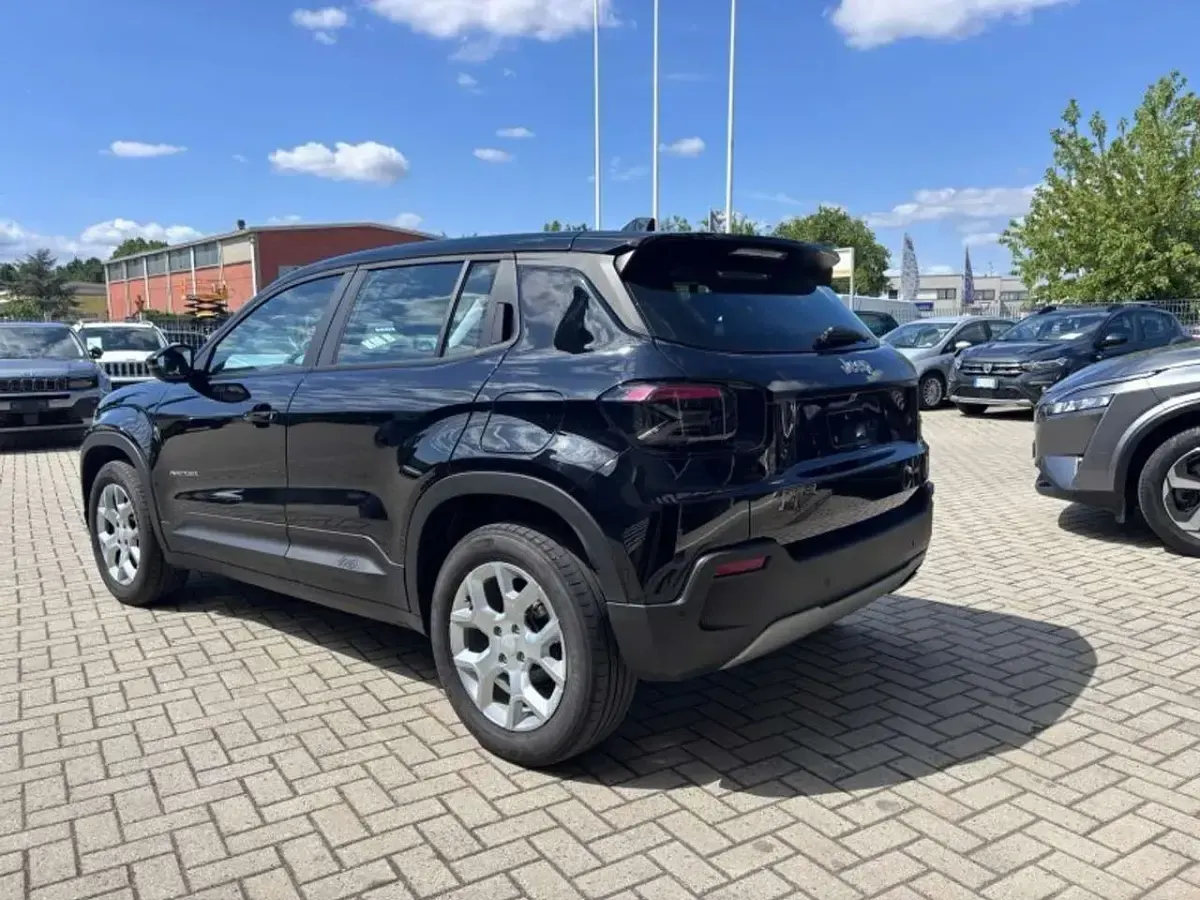 Usata Jeep Avenger Altitude 101 CV (74 kW) 2025 Nero SUV