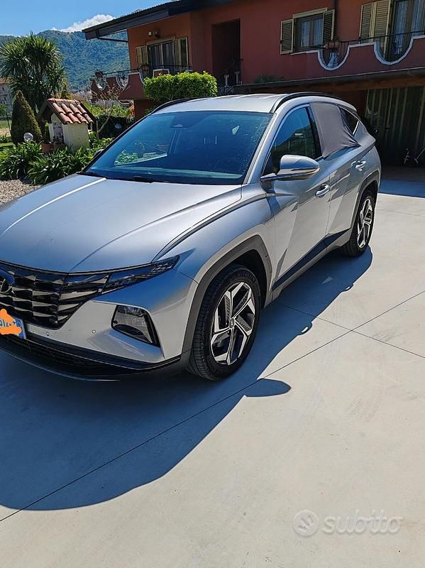Grigio Usata 2022 Hyundai Tucson SUV | 28.999 € (Molto cara) - Immagine 1/4