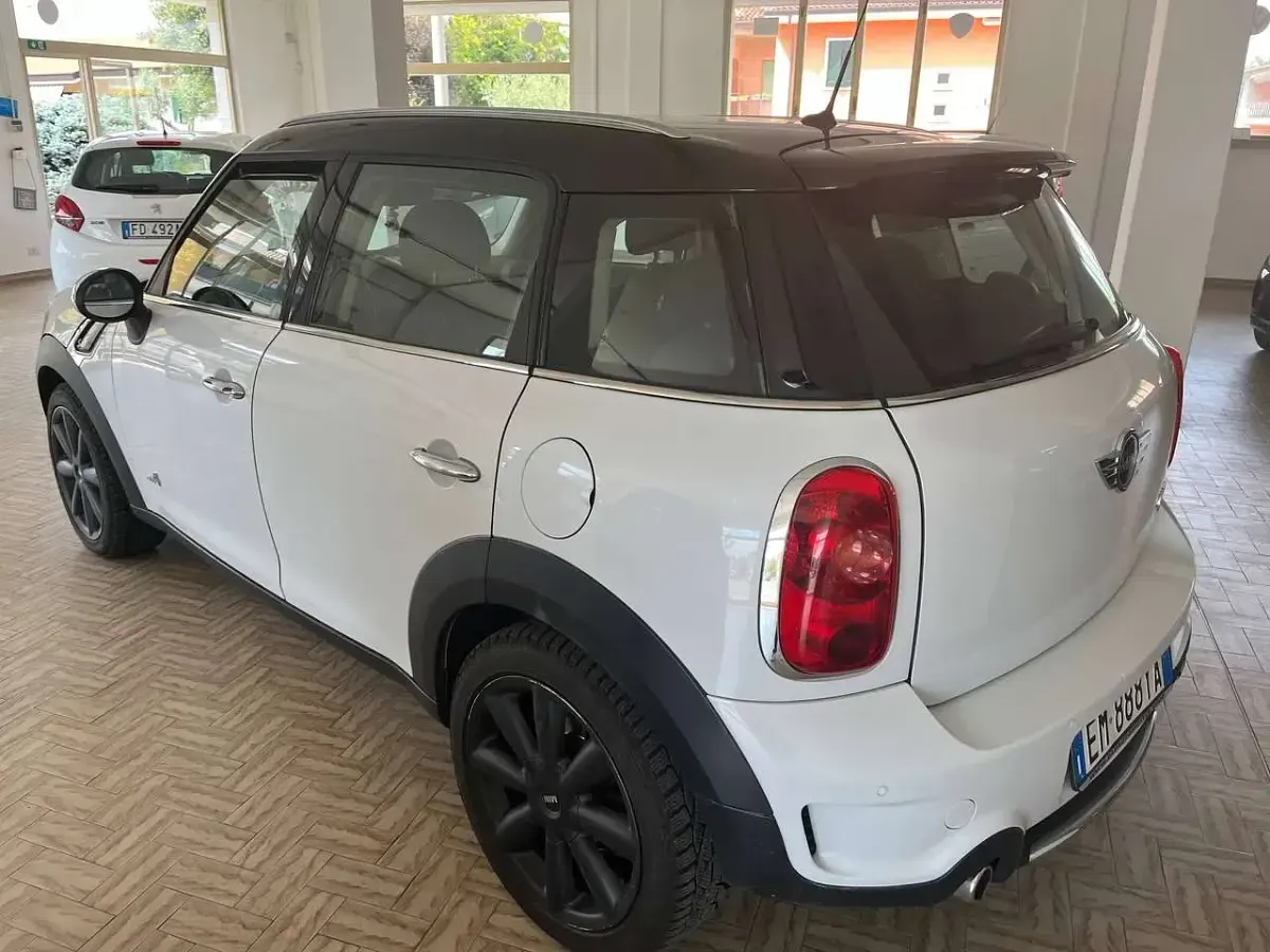 Usata Mini Cooper SD Countryman 143 CV (105 kW) 2012 Bianco SUV