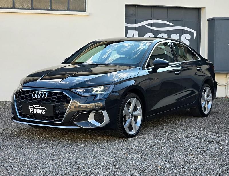 Usata Audi A3 Advanced 116 CV (85 kW) 2021 Grigio Berlina
