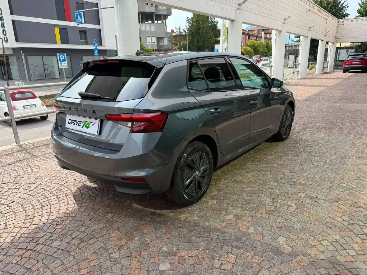 Usata Skoda Fabia 80 CV (58 kW) 2025 Grigio Utilitaria