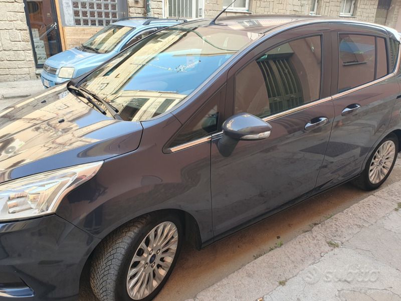 Usata Ford B-MAX 75 CV (55 kW) 2013 Grigio Monovolume